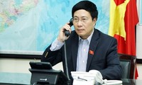 Außenminister Pham Binh Minh führt Telefongespräch mit US-Amtskollegen John Kerry